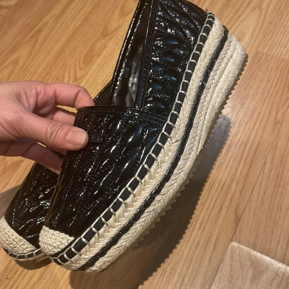 Karl Lagerfeld Paris Desta Logo Platform